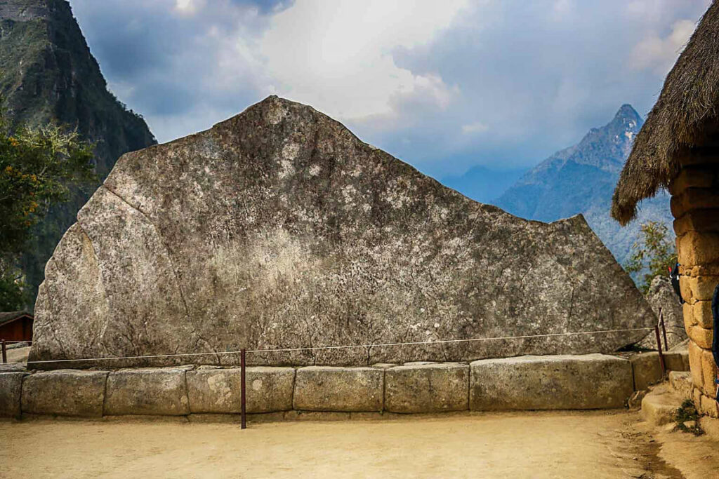 roca sagrada machu picchu faea686d46